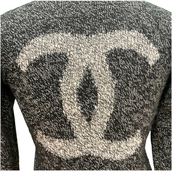 Chanel Vintage 1996 Cashmere Grey 1/4 Zip Long Slv Knit Sweater CC Logo Size 40 - Picture 7 of 9
